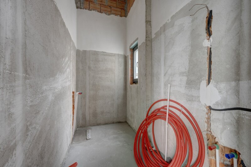 Pacii  Casa se preda finisata - 4 bai - 3 dormitoare - curte - parcare -  metrou Pacii